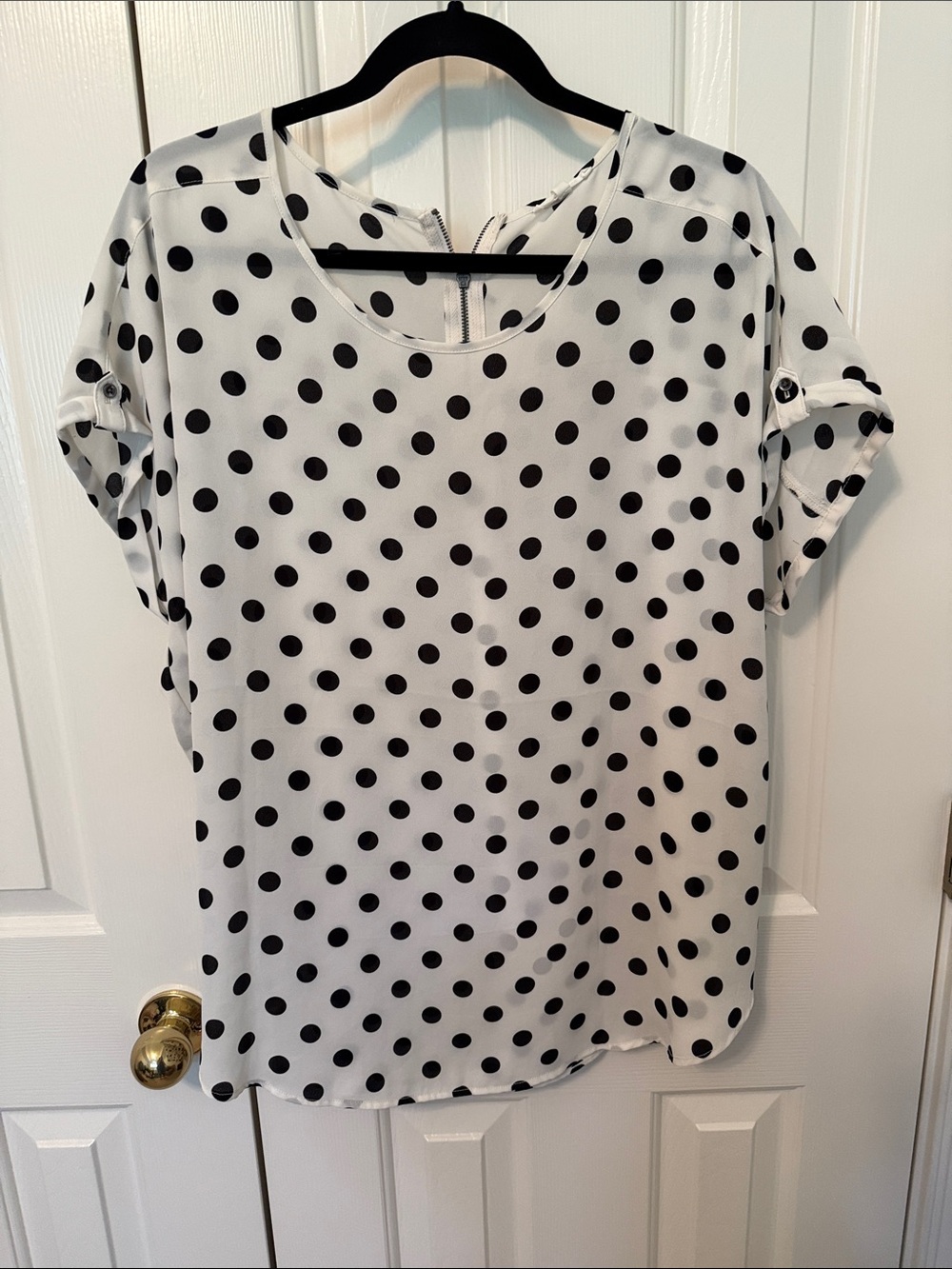 Maurices Black & White Polka Dot Short Sleeve Blouse